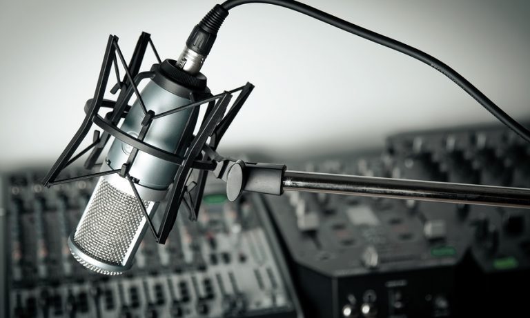 ENACOM declaró la extinción de la licencia para radio El Mundo