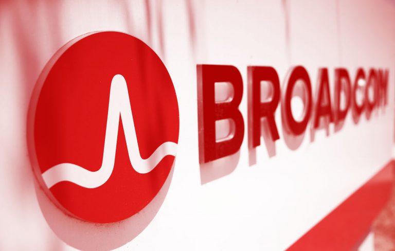 Estados Unidos exige a Broadcom acabar con monopolio ilegal de chips