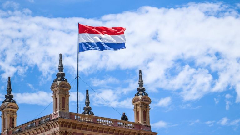Paraguay | Buscan avanzar en la transformación del país hacia una economía digital