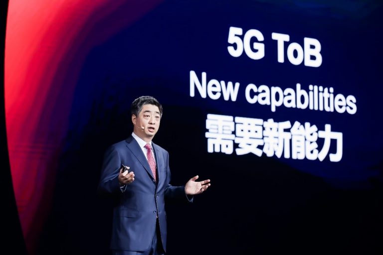 Huawei demuestra cómo se puede ampliar la implementación de 5G con una antena microonda en banda E