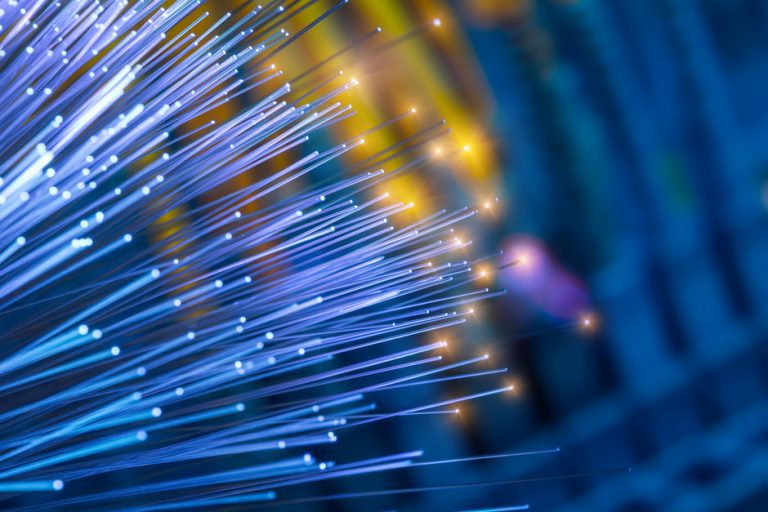 Las conexiones de Internet de fibra óptica se duplicaron en Costa Rica