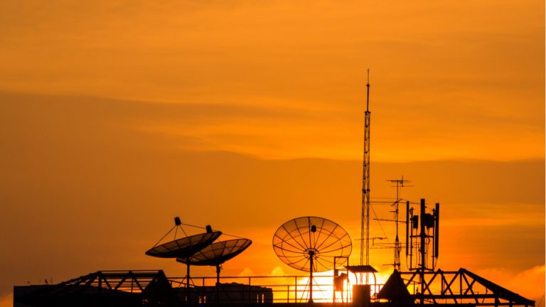 Operadores brasileños proponen resolver interferencia de banda sin retrasar 5G