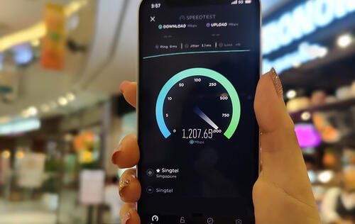 Singtel continúa la expansión de 5G, ahora en interiores