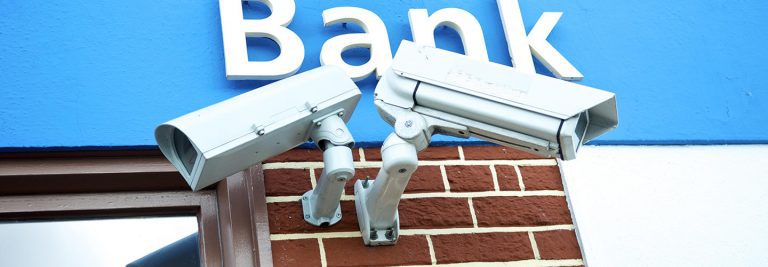 El sistema bancario en EE. UU. aplica IA para vigilar a clientes y empleados