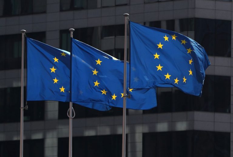 Europa adopta nueva ley para el control de los mercados digitales