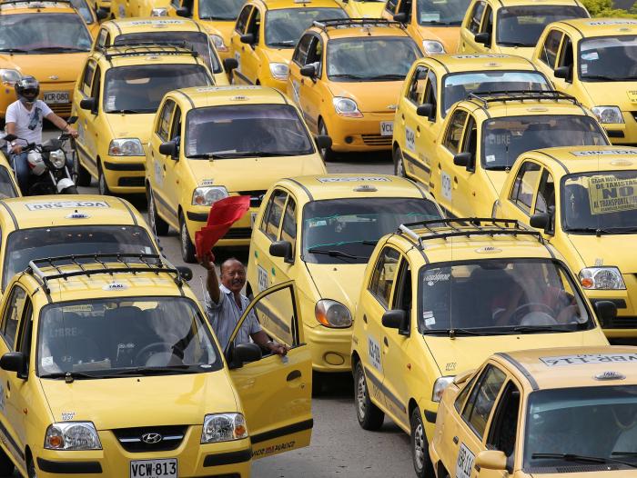 Colombia | Taxis Libres App y UrSafe se unen para lanzar aplicativo que contrarresta el peligro
