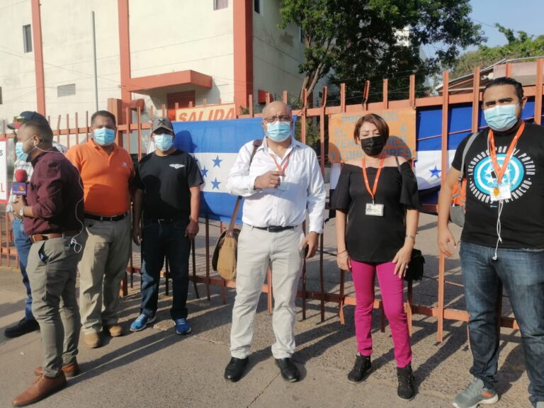 Honduras | Sindicato de Hondutel anuncia una huelga de hambre a falta de pagos