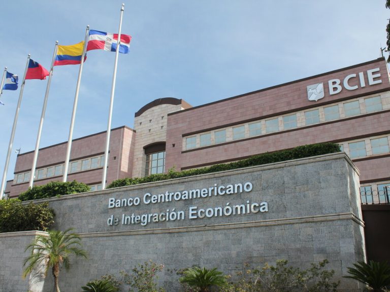 Honduras | BCIE aprueba mil 400 millones de lempiras para créditos a Mipymes