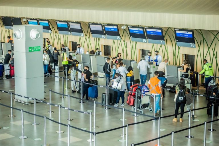 Eurona dará conectividad a aeropuerto de Colombia