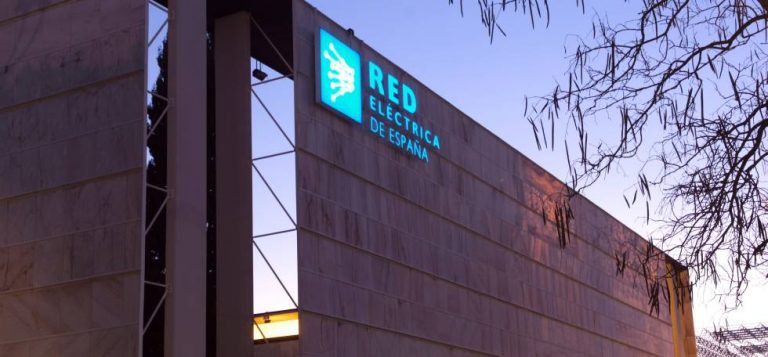 España | Red Eléctrica y Reintel tendrán que adaptar contratos en medio de negociaciones por activos de fibra