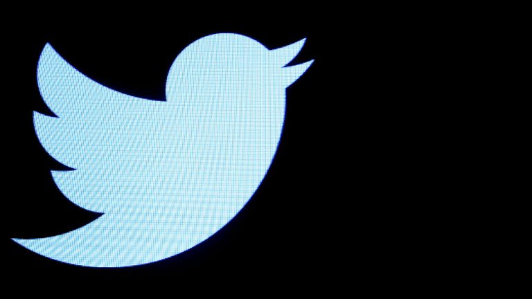 Twitter sorprende a mercados con crecimiento en ingresos y usuarios