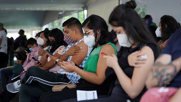 Ecuador | Pasaporte de Vacunación, una alianza público-privada que promueve la inmunización
