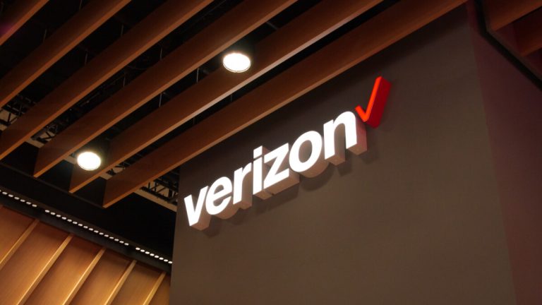 Resultados de Verizon no convencen a inversionistas; gana en banda ancha pero pierde en móvil