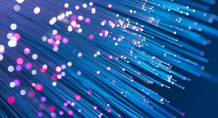 Japón bate récords al enviar 127.500 GB por segundo mediante fibra óptica