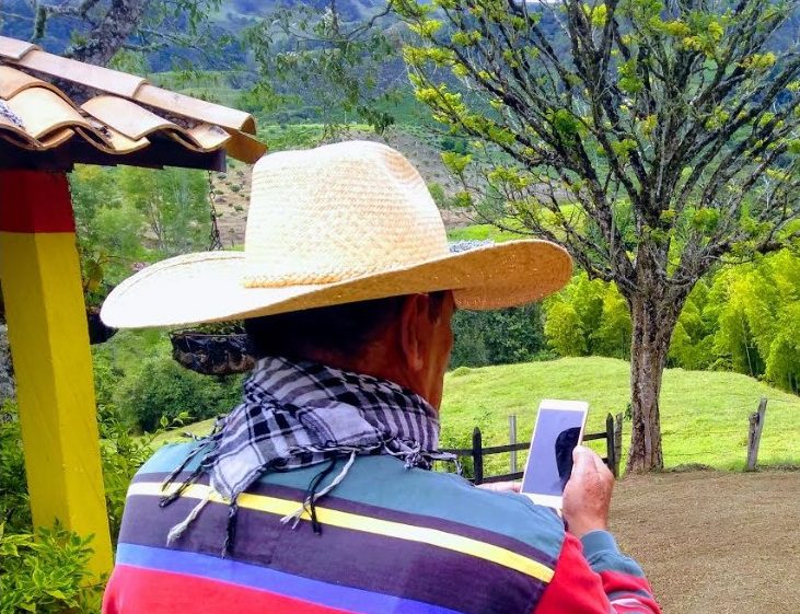 Limitado, ‘malo’ e inasequible: así es el acceso a Internet en hogares rurales de Colombia