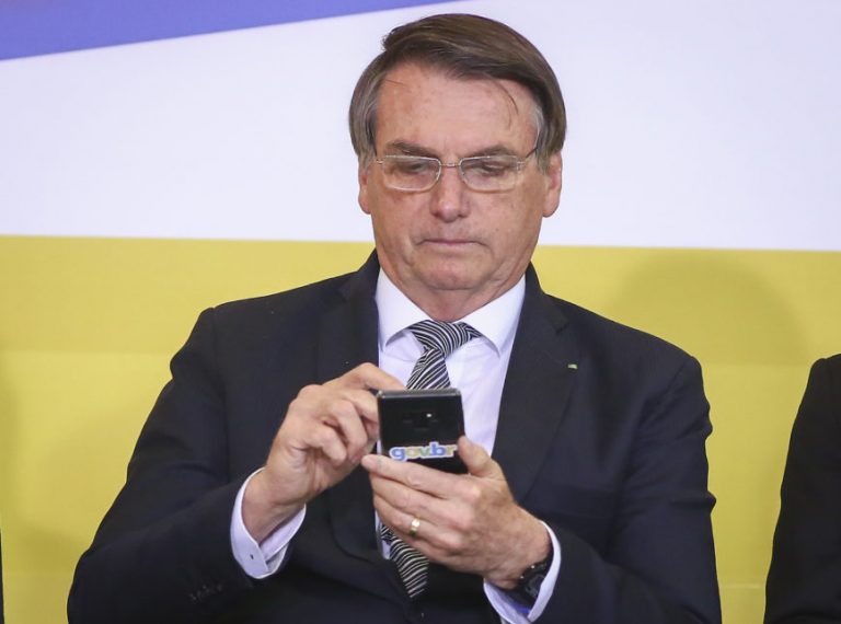 Bolsonaro se impone: redes sociales en Brasil no podrán remover contenido de forma arbitraria