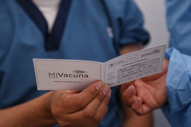 Colombia lanza certificado digital de vacunación contra Covid-19: así puedes obtenerlo