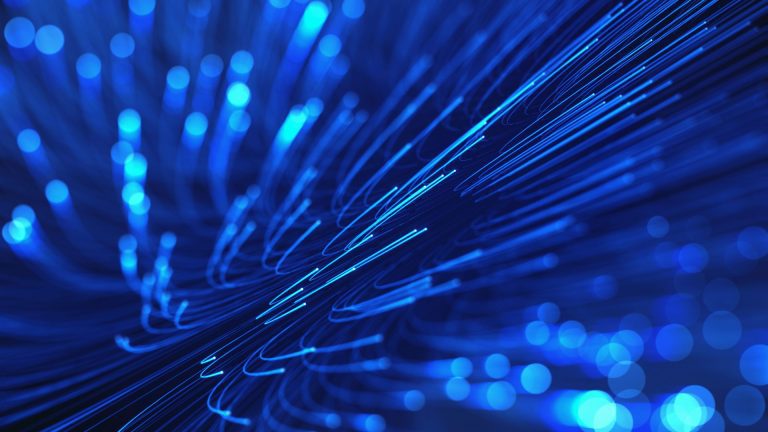 Claro invertirá 25 mdd para ampliar fibra óptica en Colombia