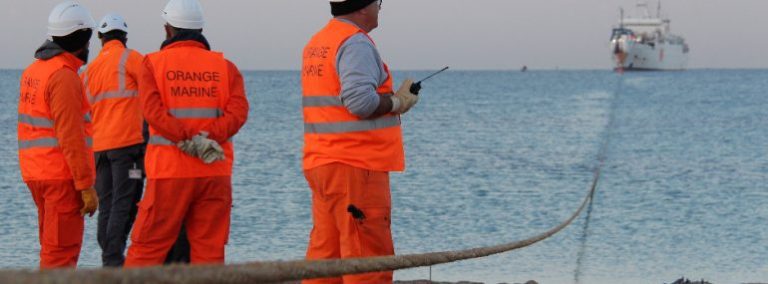 Aterriza en Marsella el cable submarino que une Europa con Pakistán y África Oriental