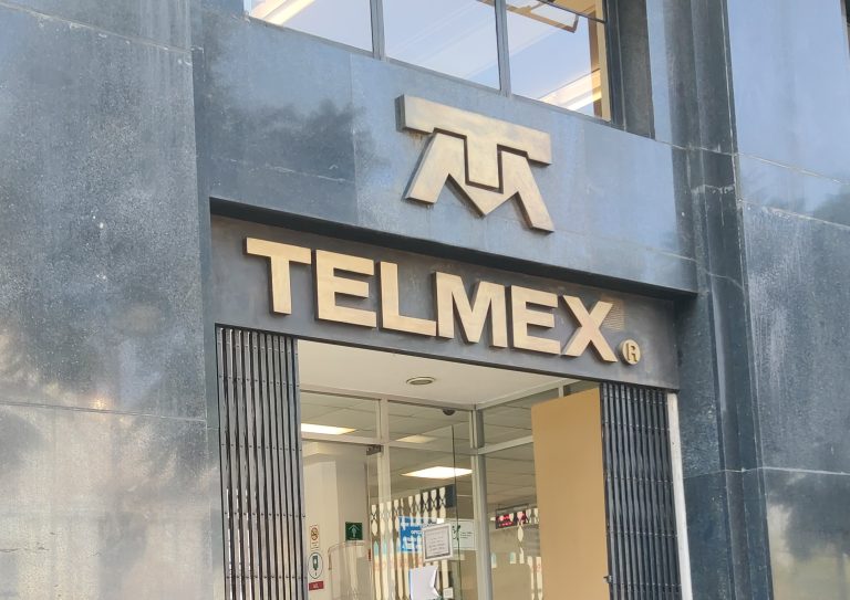 Falla en servicio de Telmex fue por cortes de fibra óptica