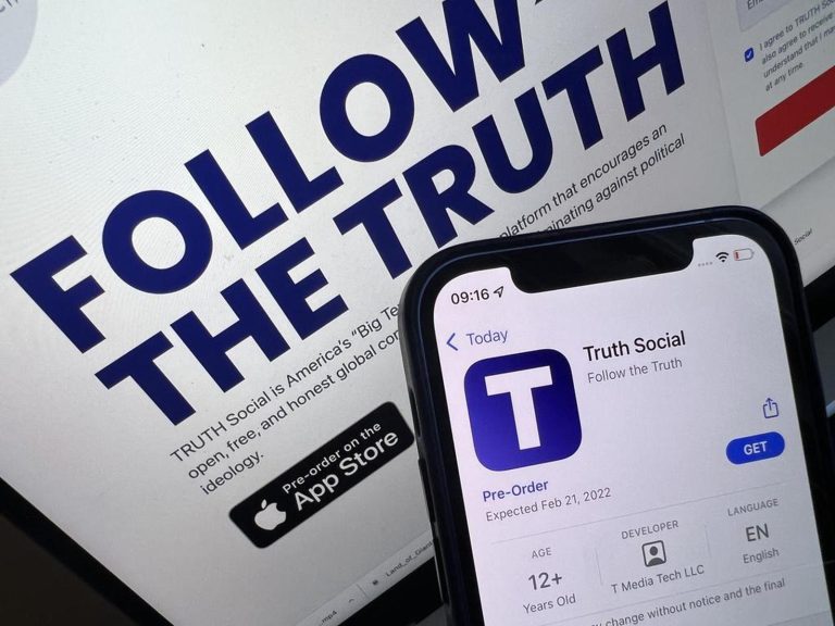 Donald Trump regresa a las redes sociales: Truth Social ya está disponible en iPhone