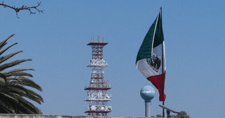 Usuarios reportan caída de red AT&T tras sismo en México