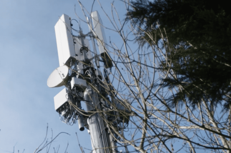 Brasil | Licença para antenas leva em média 6 meses e não acompanha necessidade do 5G, diz Ferrari