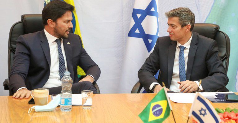 Fábio Faria busca cooperação com Israel em 5G durante viagem oficial