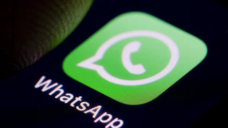 Aunque no tiene palabras prohibidas, WhatsApp puede cerrar tu cuenta si llegas a recurrir a insultos