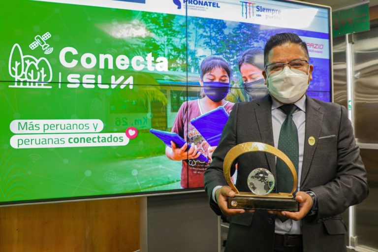 Perú | MTC recibe premio por Conecta Selva, la iniciativa que brinda Internet a la Amazonía