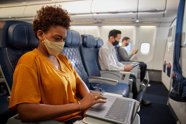 Prueban WiFi en vuelos con Internet de Starlink