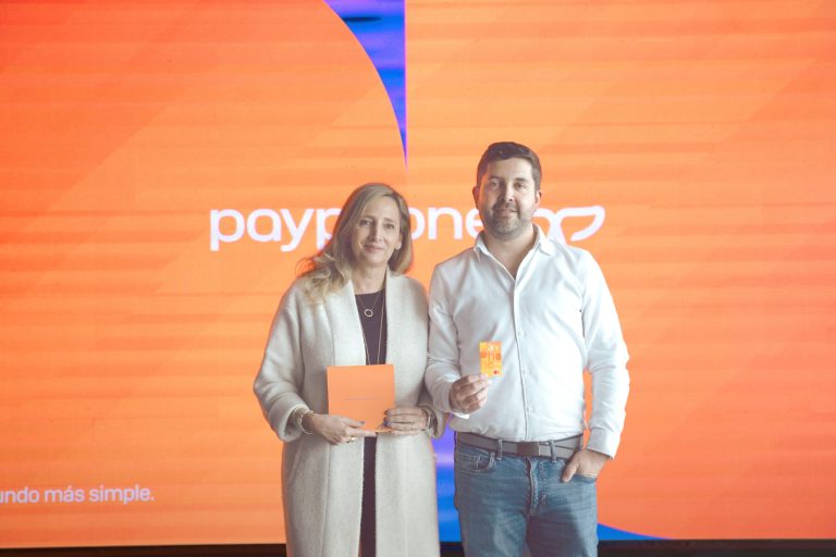Ecuador | Presentan la Mastercard Payphone recargable 4.0