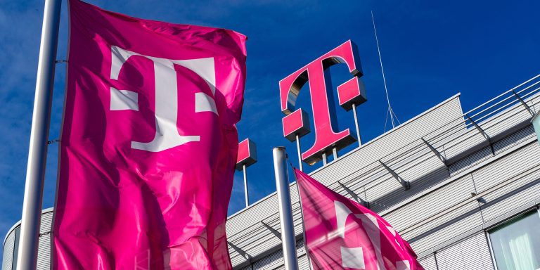 Deutsche Telekom y Tele2 cierran la venta de T-Mobile en Países Bajos