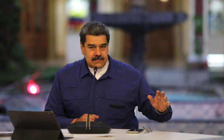 Venezuela planea listar en bolsa a Cantv y Movilnet
