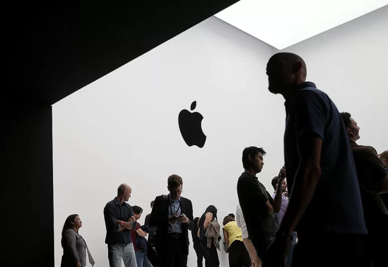 Apple negociará de buena fe con sindicato de trabajadores