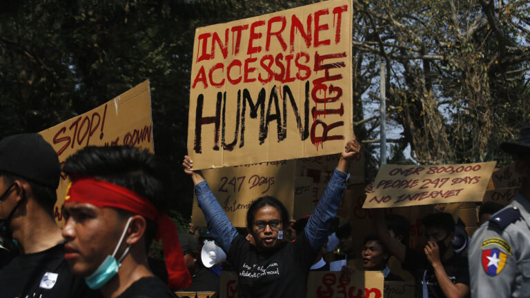 ONU alerta que crecientes cortes de Internet vulneran los derechos humanos