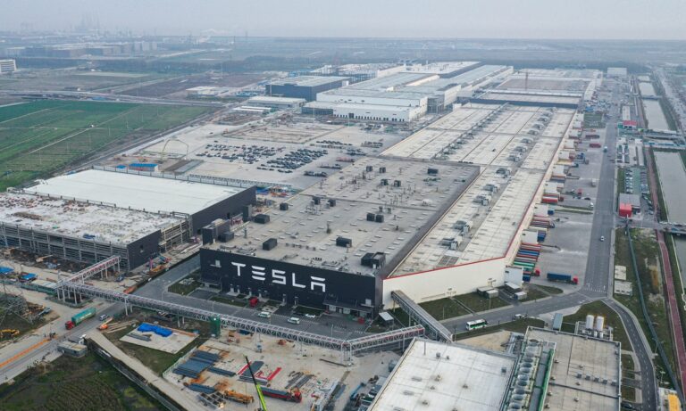 Confinamiento en Shanghai impacta producción y cuota de mercado de Tesla