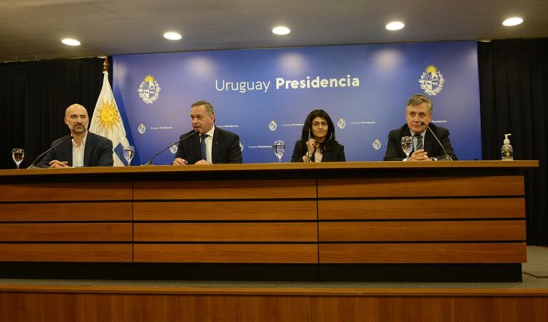 Uruguay | Gobierno y Microsoft presentaron laboratorio de inteligencia artificial e internet de las cosas