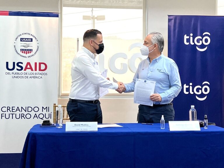 Tigo y USAID unen esfuerzos por la educación en Honduras