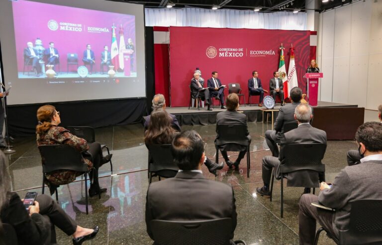Secretaría de Economía presenta estrategia rumbo a una política industrial en México