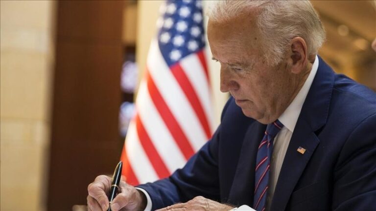 Biden firma orden para implementar acuerdo de privacidad de datos con la Unión Europea