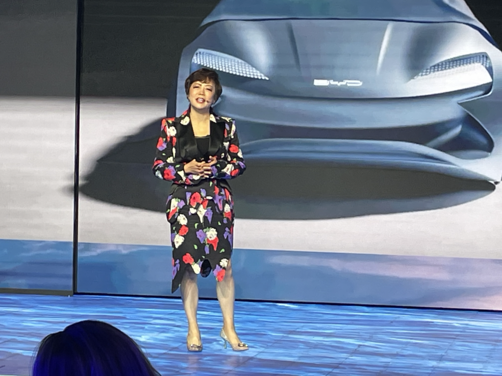 El electrizante BYD Seal es un oleaje de tecnología, diseño y sustentabilidad 1 dplnews byd seal jb291123