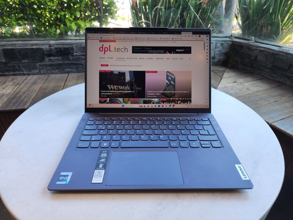 dplnews_Lenovo-Yoga-