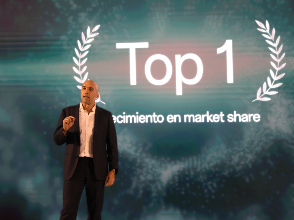 OPPO celebra cuatro años de innovación y éxito en México 1 dplnews Morones OPPO dn060524