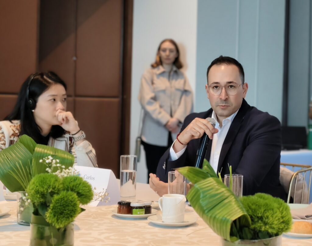 dplnewsCarlosRiusCMCreditSaisonMX1 rp24072024