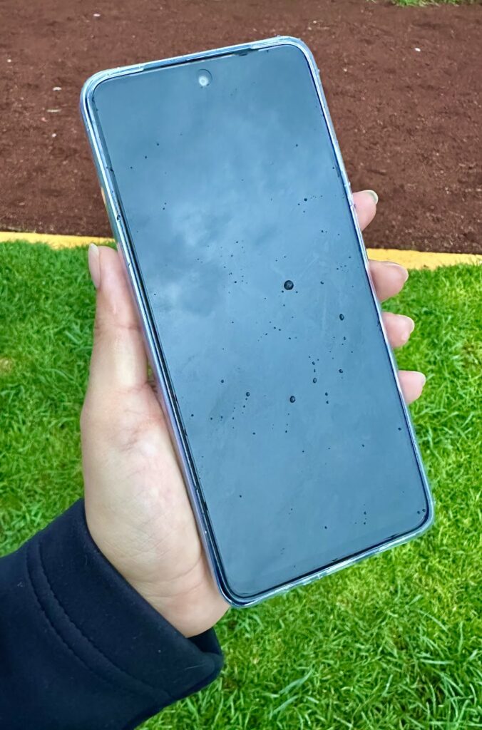 DPL Tech Review | realme C65: vive una experiencia plus, con un teléfono plus 4 dplnews realme C65 agua mc17824