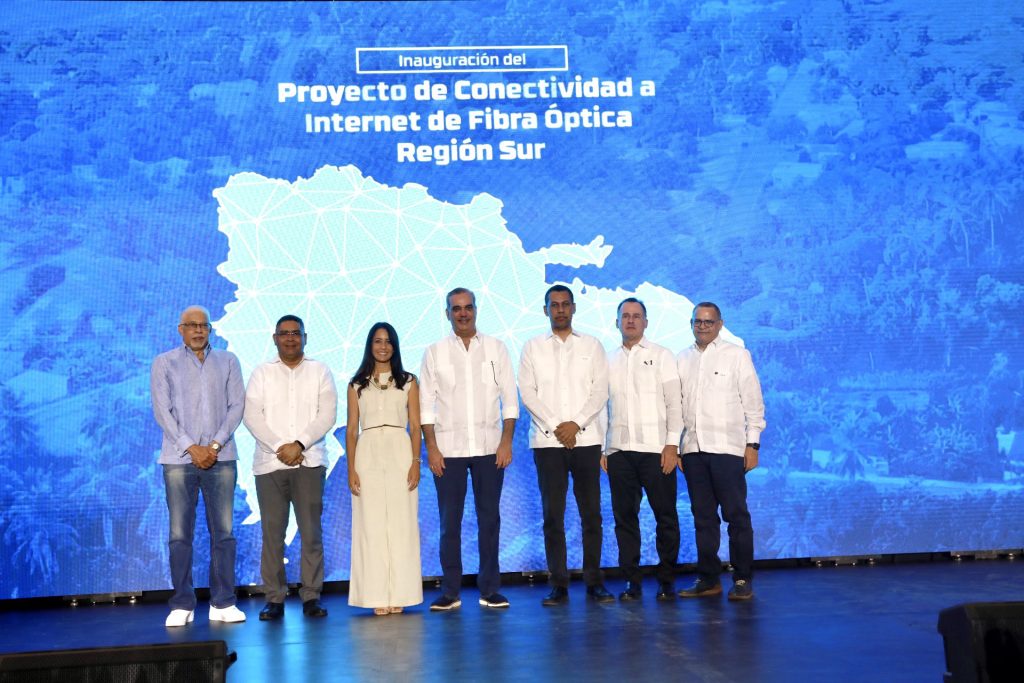Claro y Exatech llevarán fibra óptica a la región sur de República Dominicana 1 dplnews indotel fibra sur mc40225