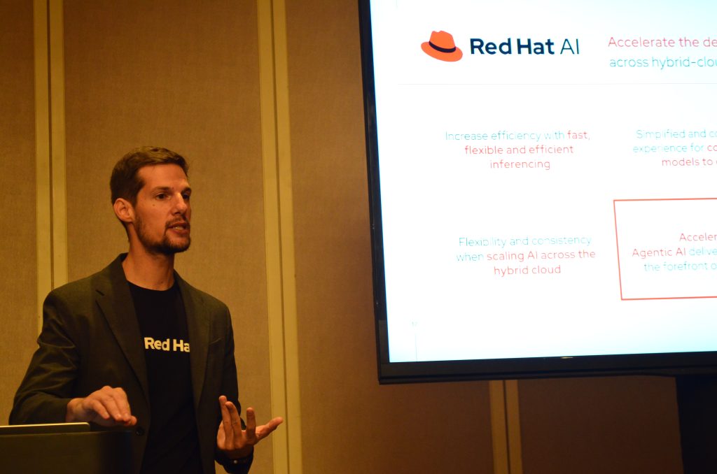 dplnewsRobertoCarratalaCloudServicesBlackBeltRedHat rp20082025