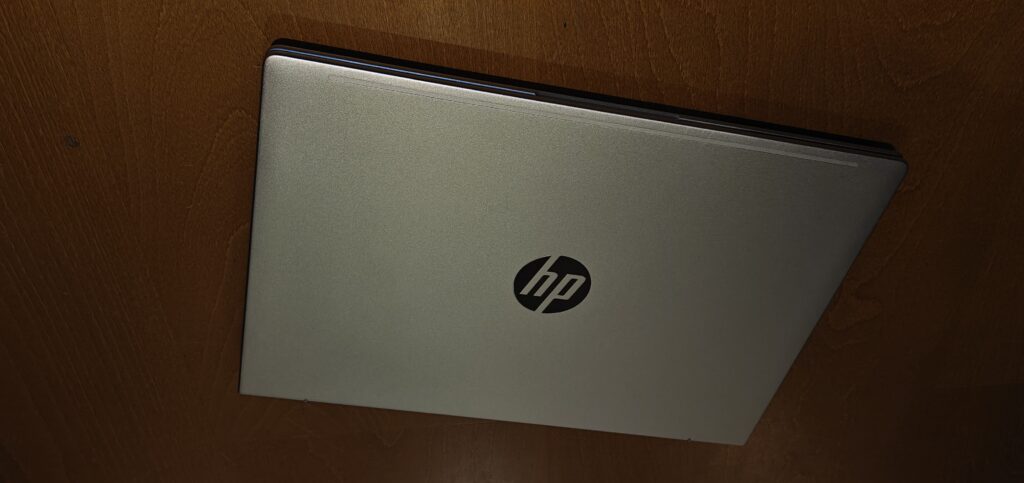 DPL Tech Review | HP ProBook 4 G1q: una PC con IA que apuesta por la autonomía y la productividad empresarial 2 HP ProBook 14