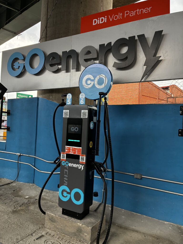 Huawei, DiDiVolt y GOenergy inauguran electrinera de carga ultra rápida en México 4 dplnews huawei didivolt goenergy jb160626 1
